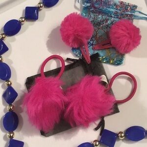 Boutique NEW - plush pom snap clips & elastics 💖